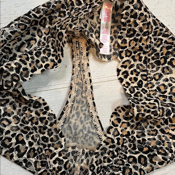 PINK Victoria's Secret Leopard Print Extra Low Rise Cheekster Panties Small - Picture 5 of 8